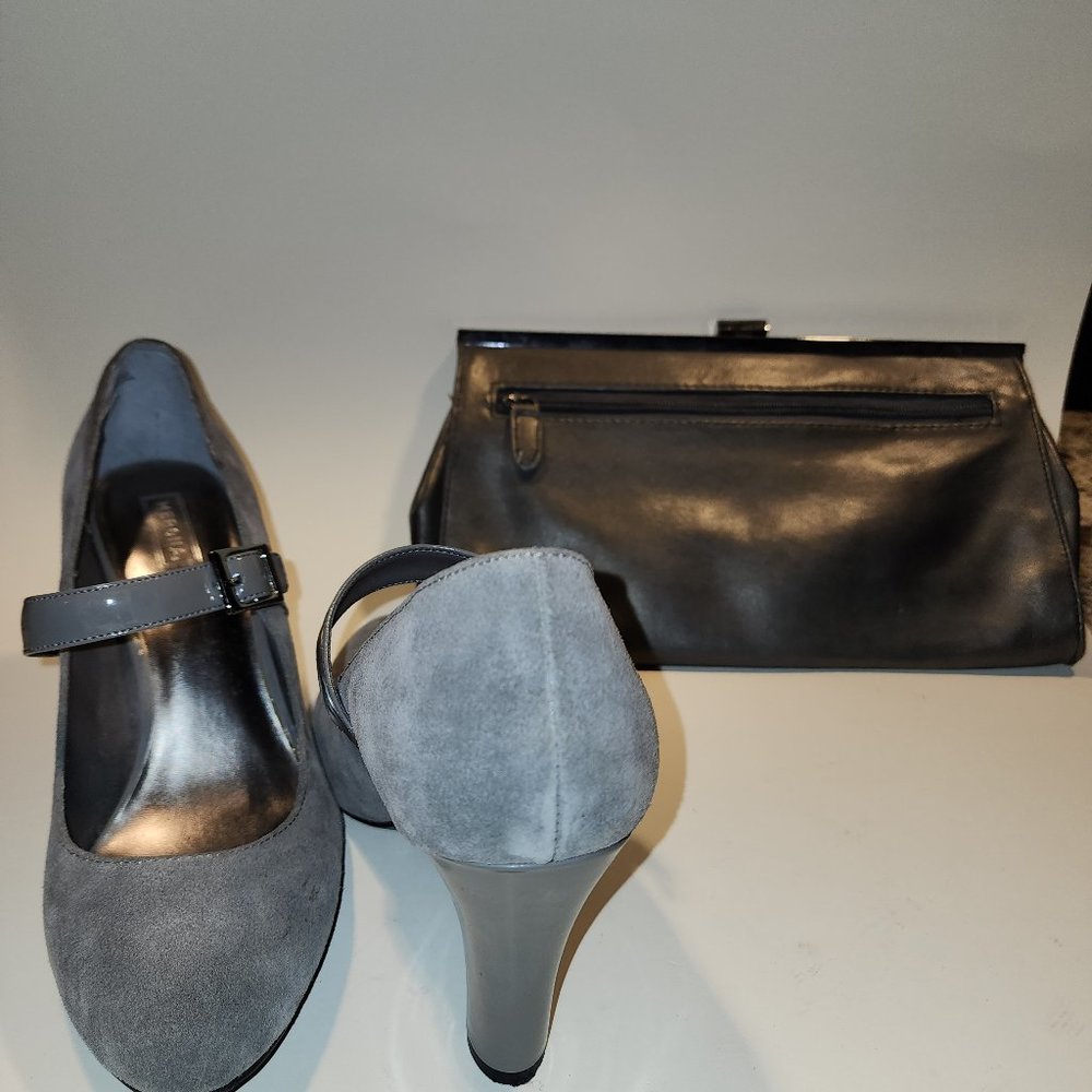 Grey hills and purse